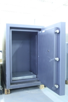 Used 3822 Gardall TL30 High Security Safe 